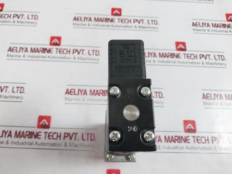 Ckd 4F210 Pneumatic Valve 100V 50/60Hz 110V