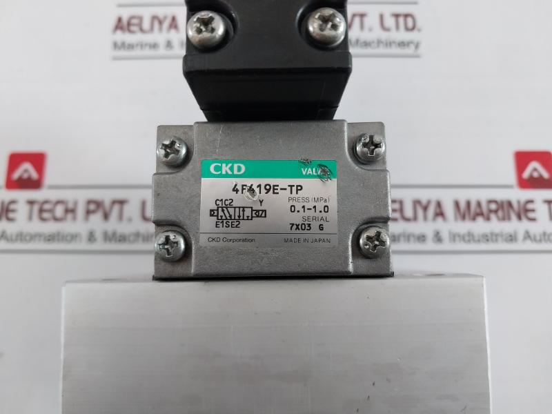 Ckd 4F419E-tp Individual Wiring Manifold Solenoid Valve Assembly Ac 220V