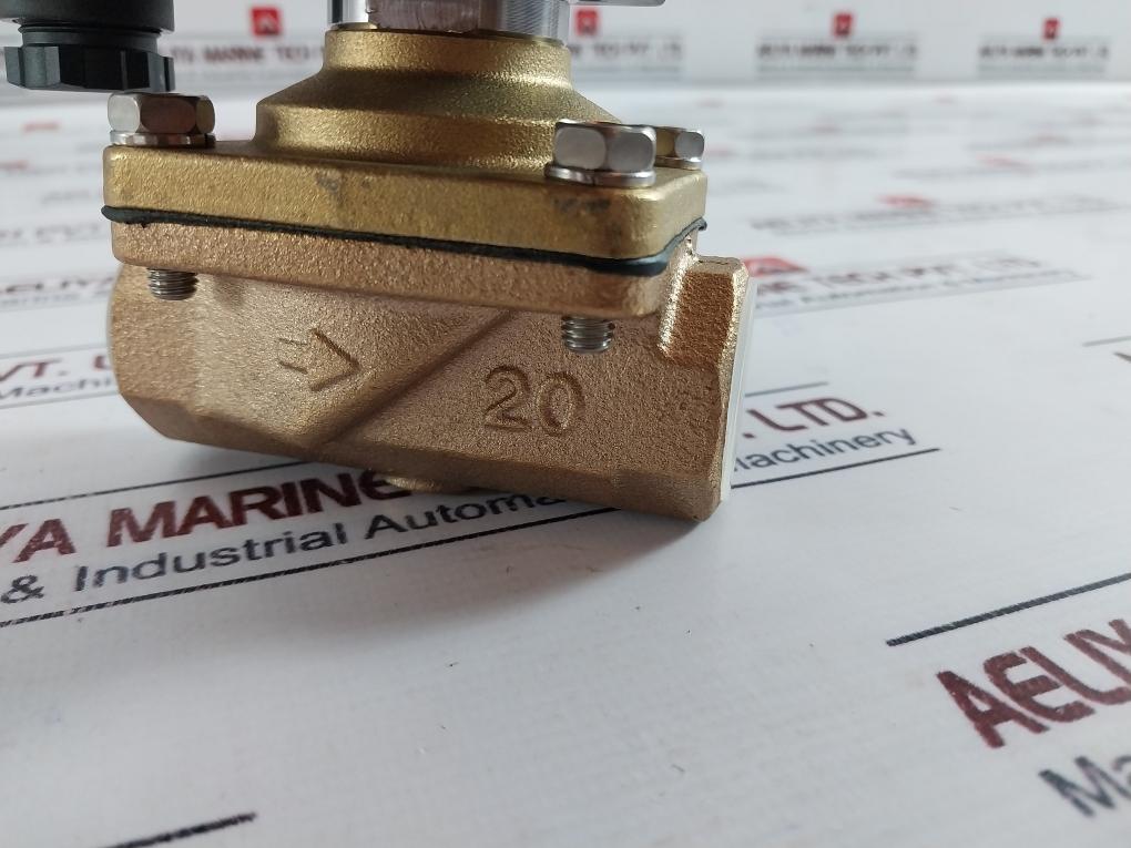 CKD Adk11-20A-02G Pneumatic Valve 220V 50/60Hz