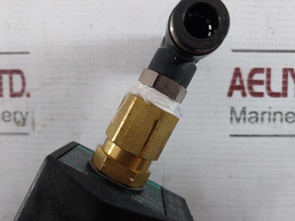 Ckd Ag31-02-2 Solenoid Valve 100V 50/60 Ge-100106