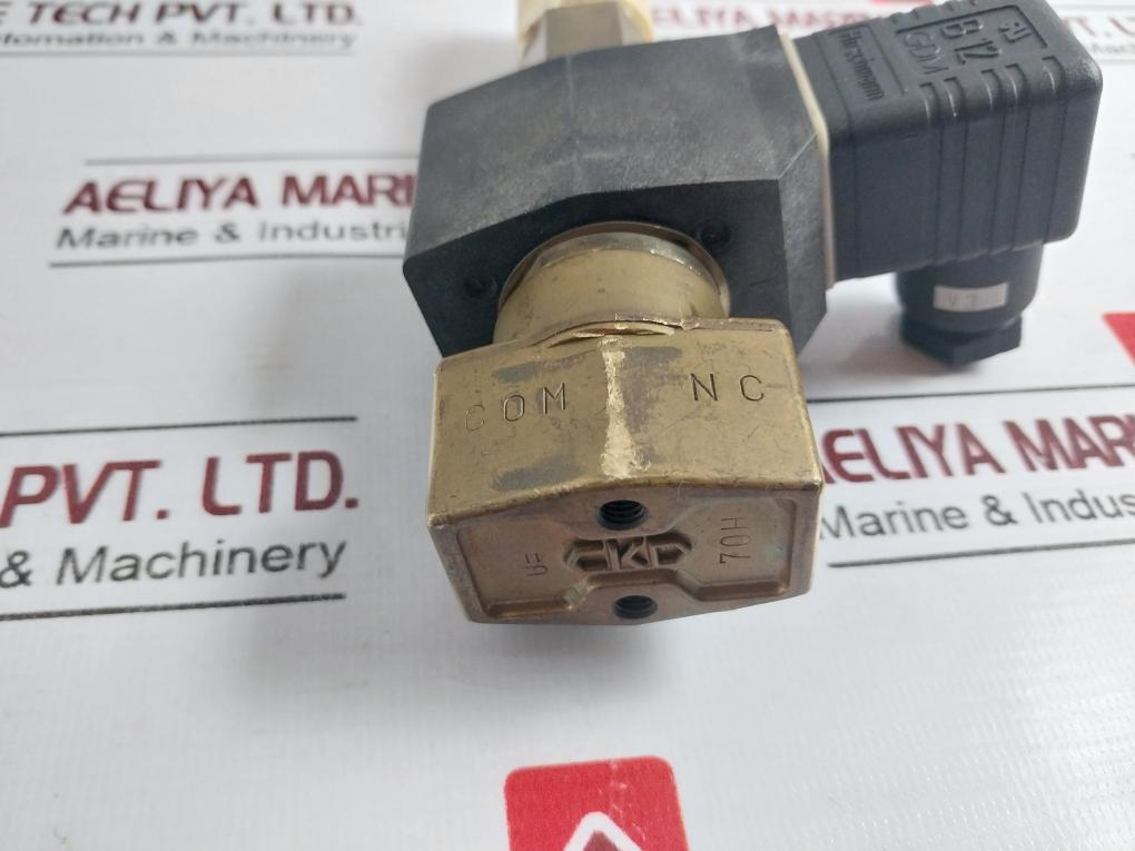 Ckd Ag4X Single Solenoid Valve 200V 50/60 0.1Mpa