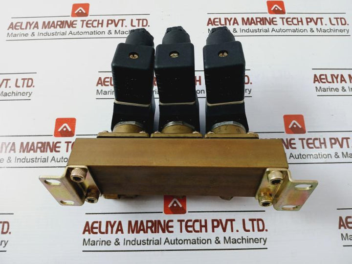 Ckd Gab312-3 Direct Acting 2 Port Solenoid Valve Manifold And Actuator