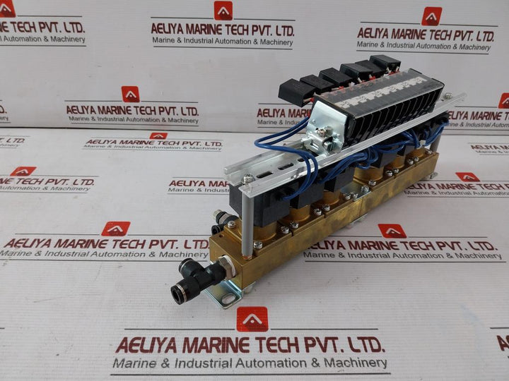Ckd Gab352-5 Solenoid Valve Manifold Assembly 100V 50/60