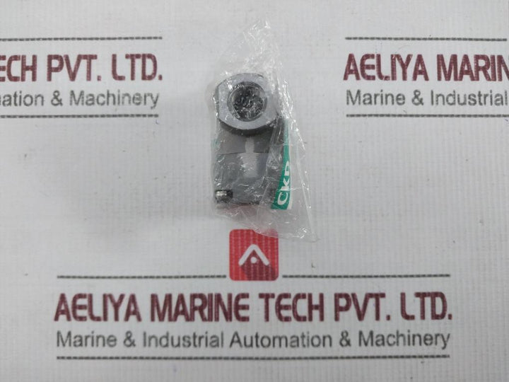 Ckd Qev2-8-a Quick Exhaust Valve 0.05-1.0 Mpa
