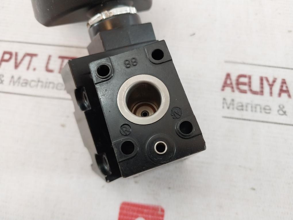 Ckd Solenoid Valve 200V 50/60Hz 414-180.008