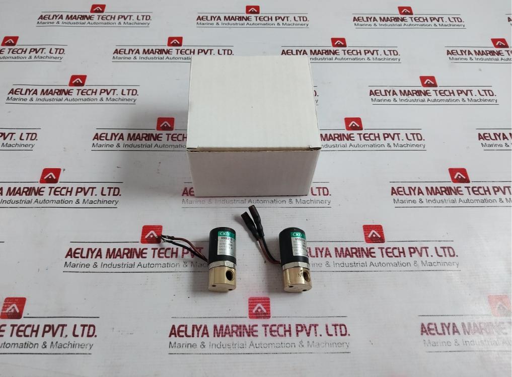 Ckd Usb3-6-2 Direct Acting 2, 3-port Solenoid Valve 24V Dc 2.3 Mm 0-0.4 Mpa