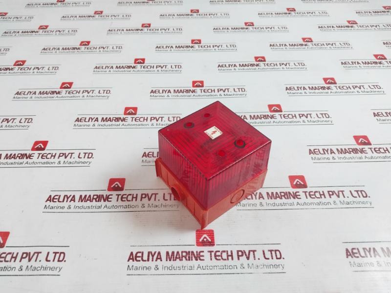 Clifford & Snell Flashing Light 24Vdc 2.5W (Housing Minor Damaged)