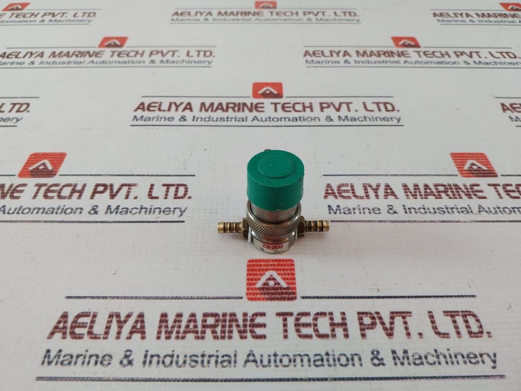 Clippard Cs-2532 Manifold Mount Valve With Threaded Top Port