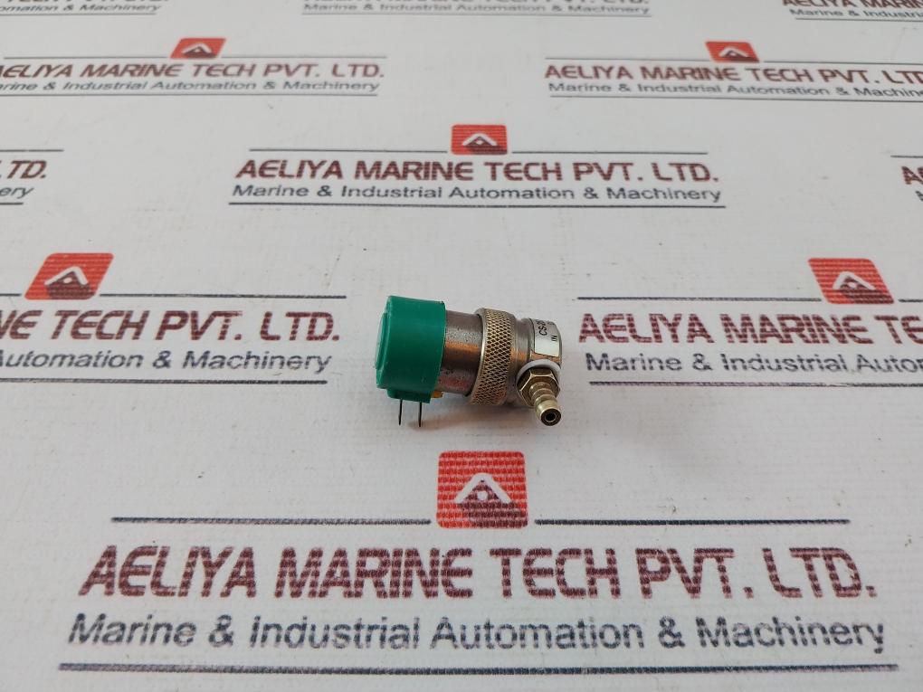 Clippard Cs-2532 Manifold Mount Valve With Threaded Top Port