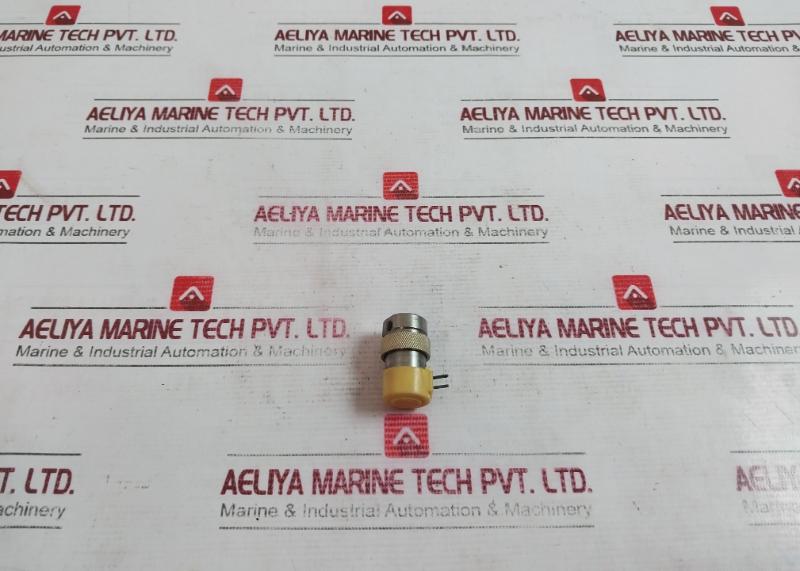 Clippard Cs-2532 Manifold Mount Valve