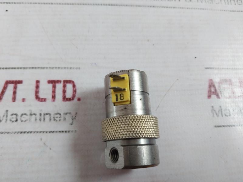 Clippard Cs-2532 Manifold Mount Valve