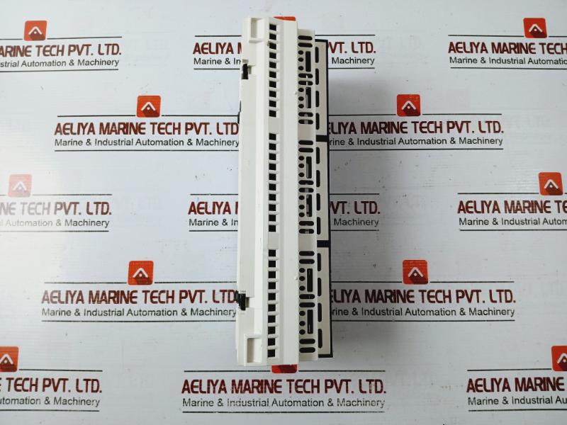 Clipsal L5508Dsip Din Rail Mounted Dsi Gateway 8 Channel 12M Module 50-60Hz