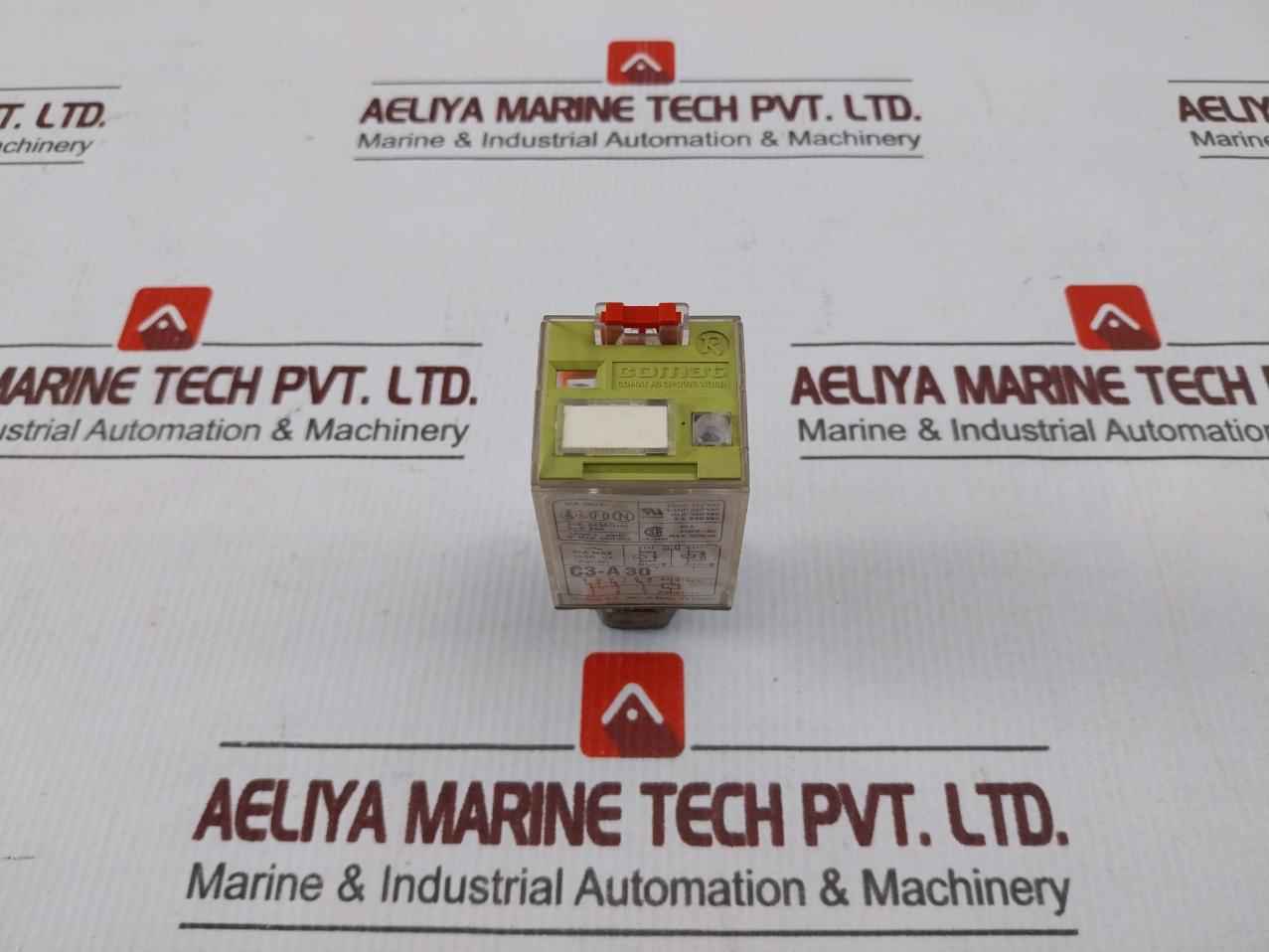 Comat C3-a 30 Changeover Industrial Pluggable Relay