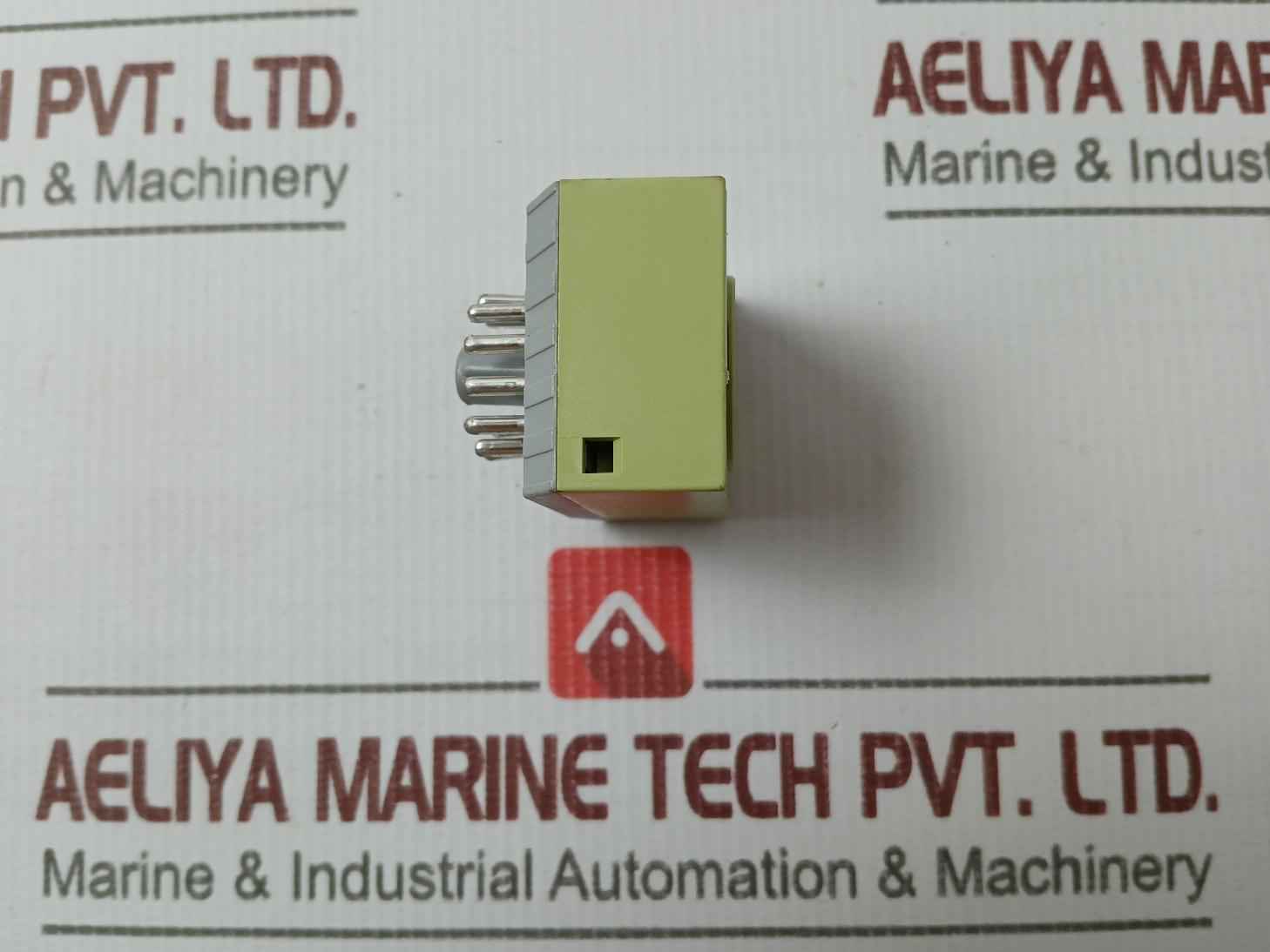 Comat Ct3-a30/L Time Relay 20–65Vac 0.2–3S 2–30Min