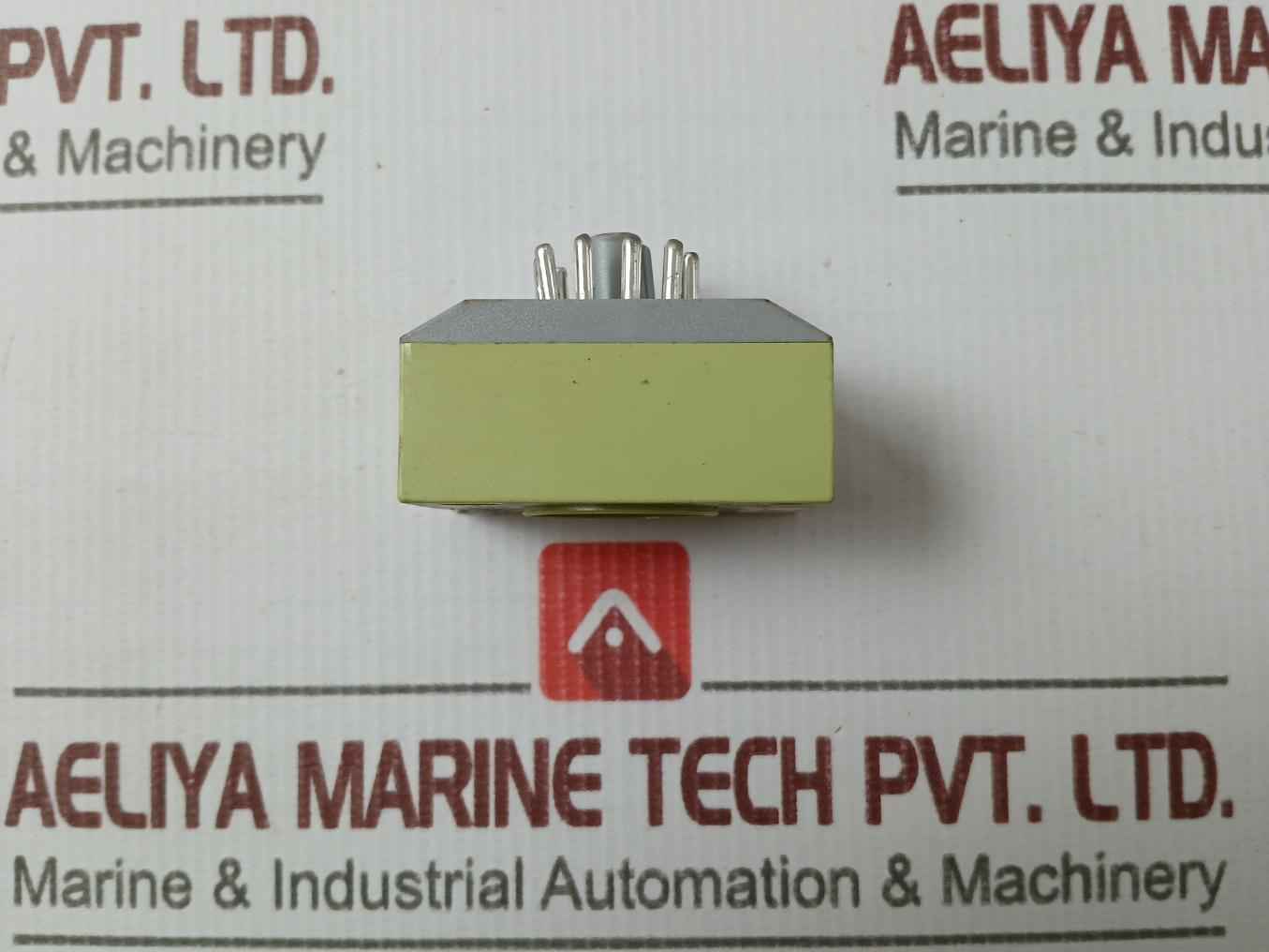 Comat Ct3-a30/L Time Relay 20–65Vac 0.2–3S 2–30Min