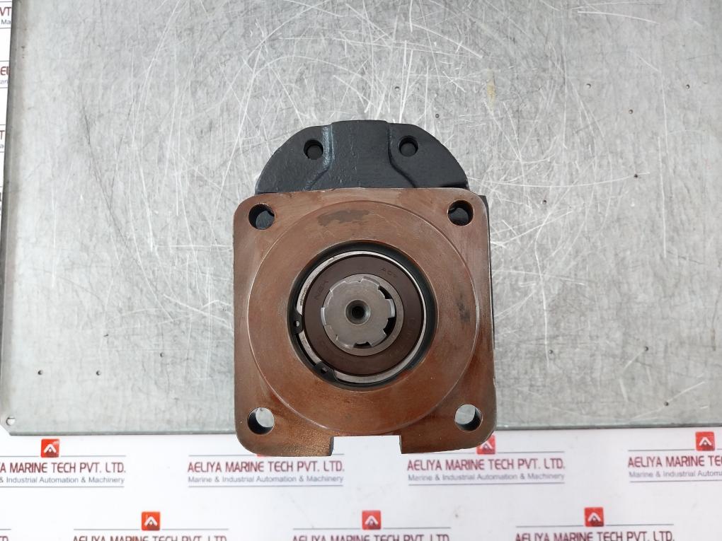 Commercial Intertech 35.316 9710 025-007 Hydraulic Pump 316 5030 002