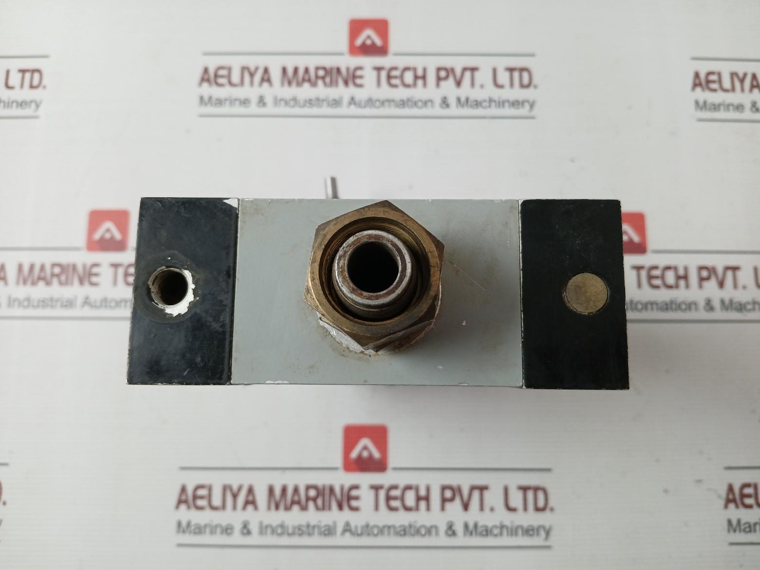 Compair 8L304-102 Pneumatic Valve