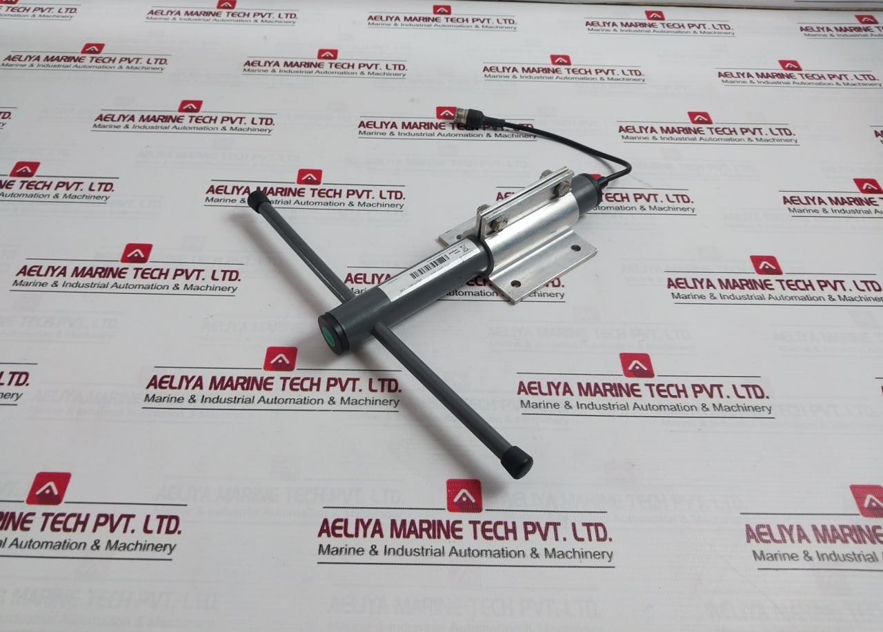 Completech Ca450D-n Comant Offset Pattern Dipole Antenna 440-475Mhz 4Dbi