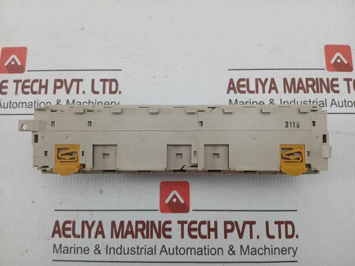 Connector Terminal Block Conversion Unit Xw2B-34G5 Omron