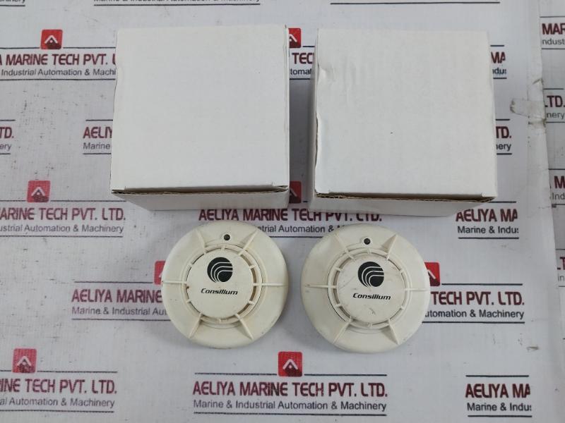 Consilium 5200173-00A Heat Detectors 0832-cpd-1556 Sw82A074