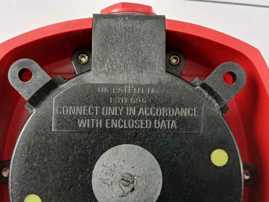 Consilium 60060-001010 Manual Call Point 15-28Dc Rev No.R1H