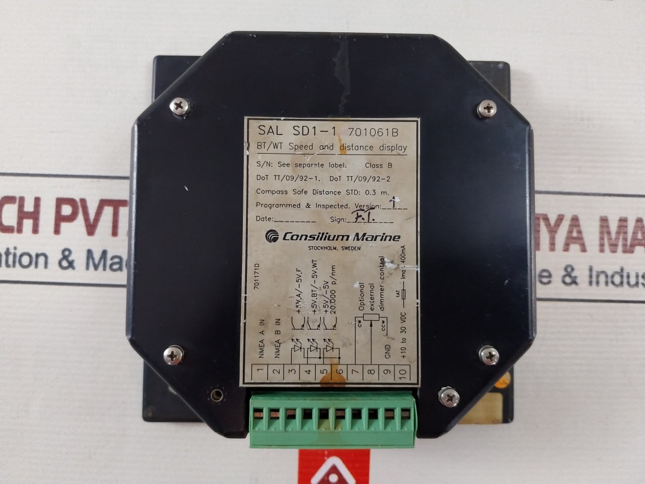 Consilium Marine Sal Sd1-1 Bt/Wt Speed And Distance Display 10-30 Vdc