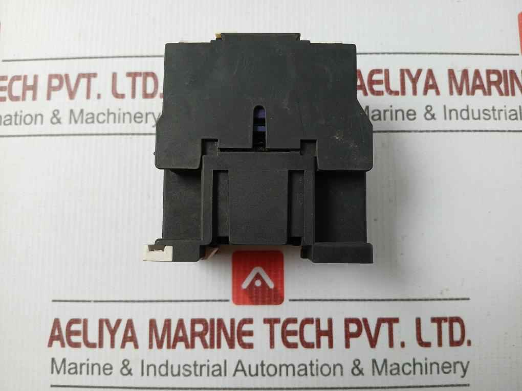 Contactor 20A 690V 50/60 Hz Telemecanique Lc1 D0901
