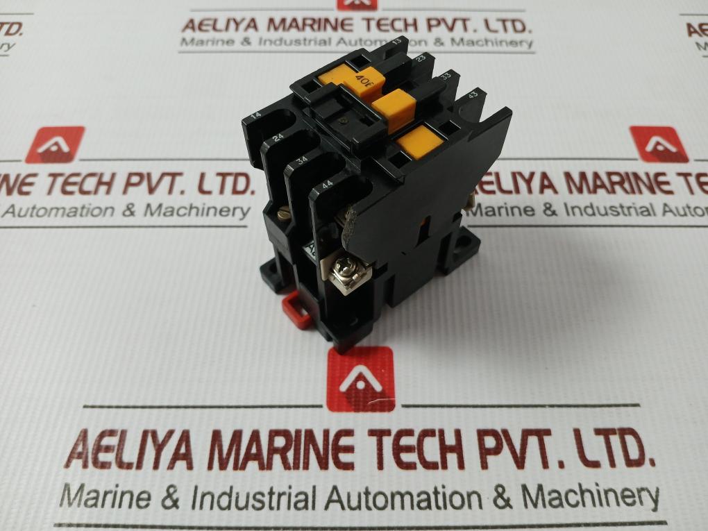 Contactor Relay 660V/10A Telemecanique Ca2-dn140.A60