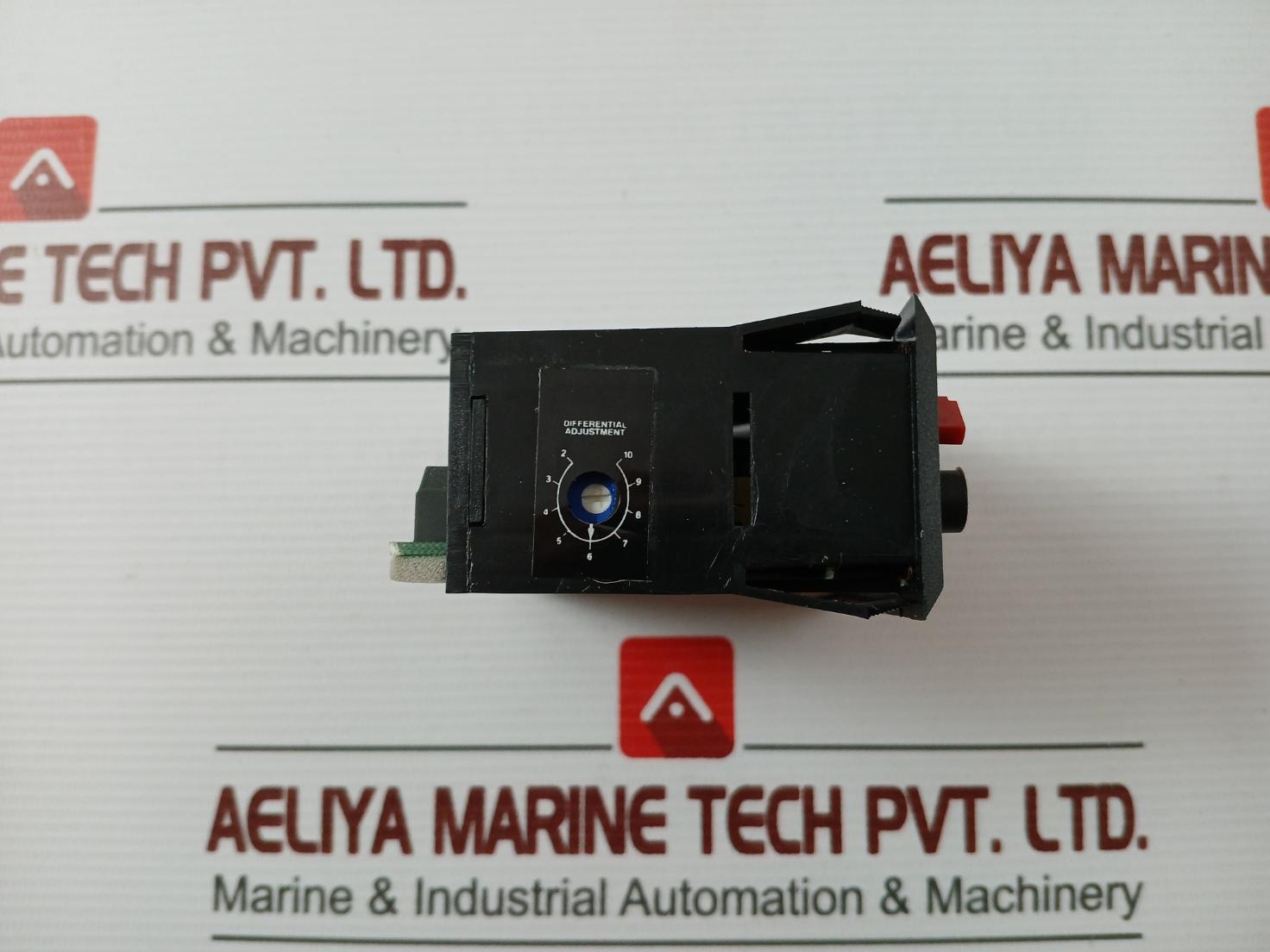 Control Products Hc 100Ba 12 Tk 02 Rh Temperature Indicator