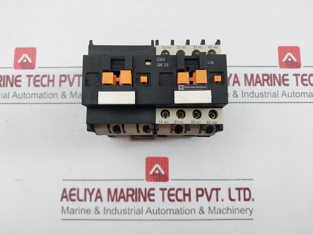 Control Relay Ca2 Dk22 Schneider Electric 1000V/50-60Hz