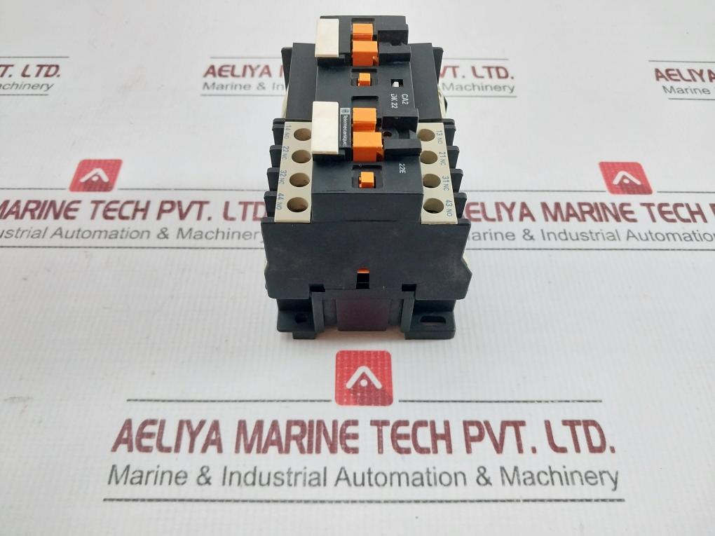 Control Relay Ca2 Dk22 Schneider Electric 1000V/50-60Hz