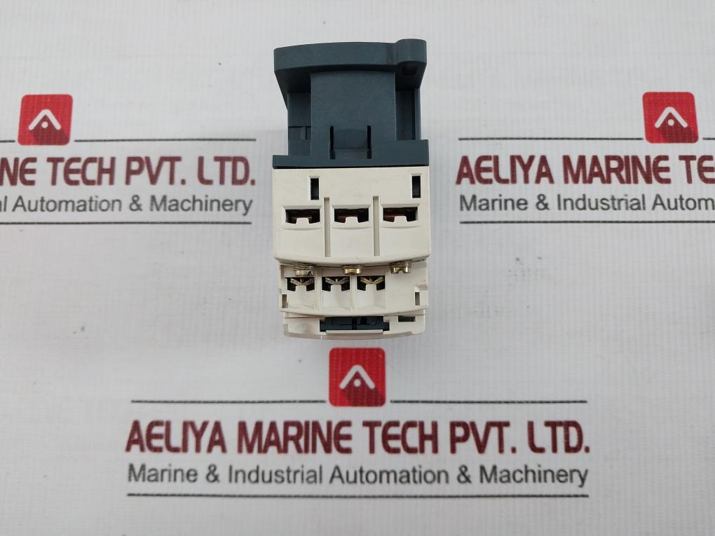 Control Relay Cad326M7 Telemecanique 220V 50/60Hz