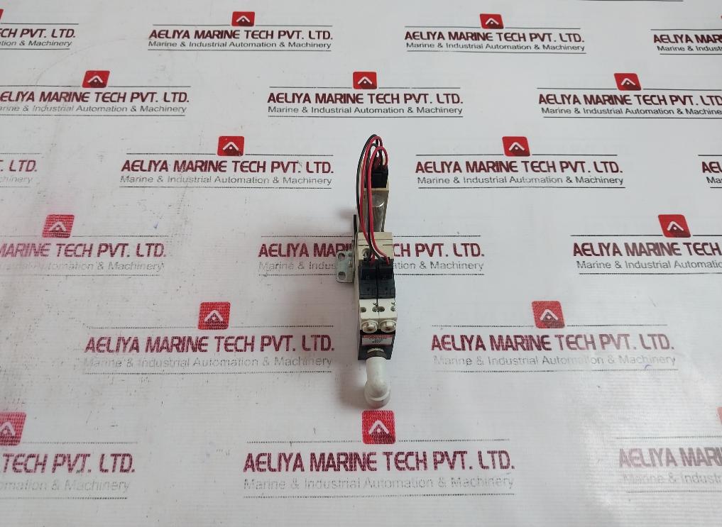 Convum Mvs 3011063 + Cvx-1243-mc2 Digital Pressure Sensor Dc10.8-30V 0–0.7 Mpa