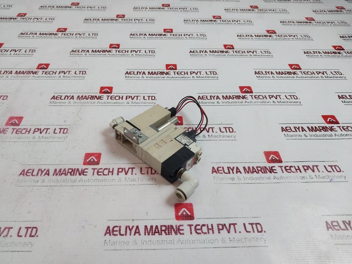 Convum Mvs 3011063 + Cvx-1243-mc2 Digital Pressure Sensor Dc10.8-30V 0–0.7 Mpa
