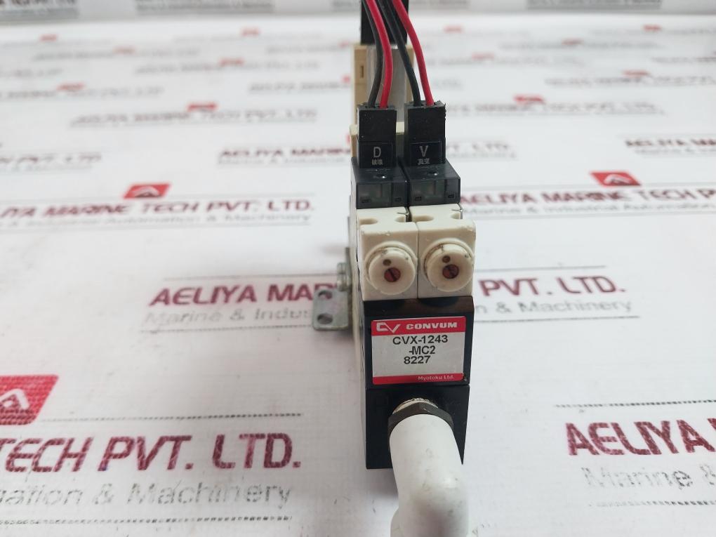 Convum Mvs 3011063 + Cvx-1243-mc2 Digital Pressure Sensor Dc10.8-30V 0–0.7 Mpa