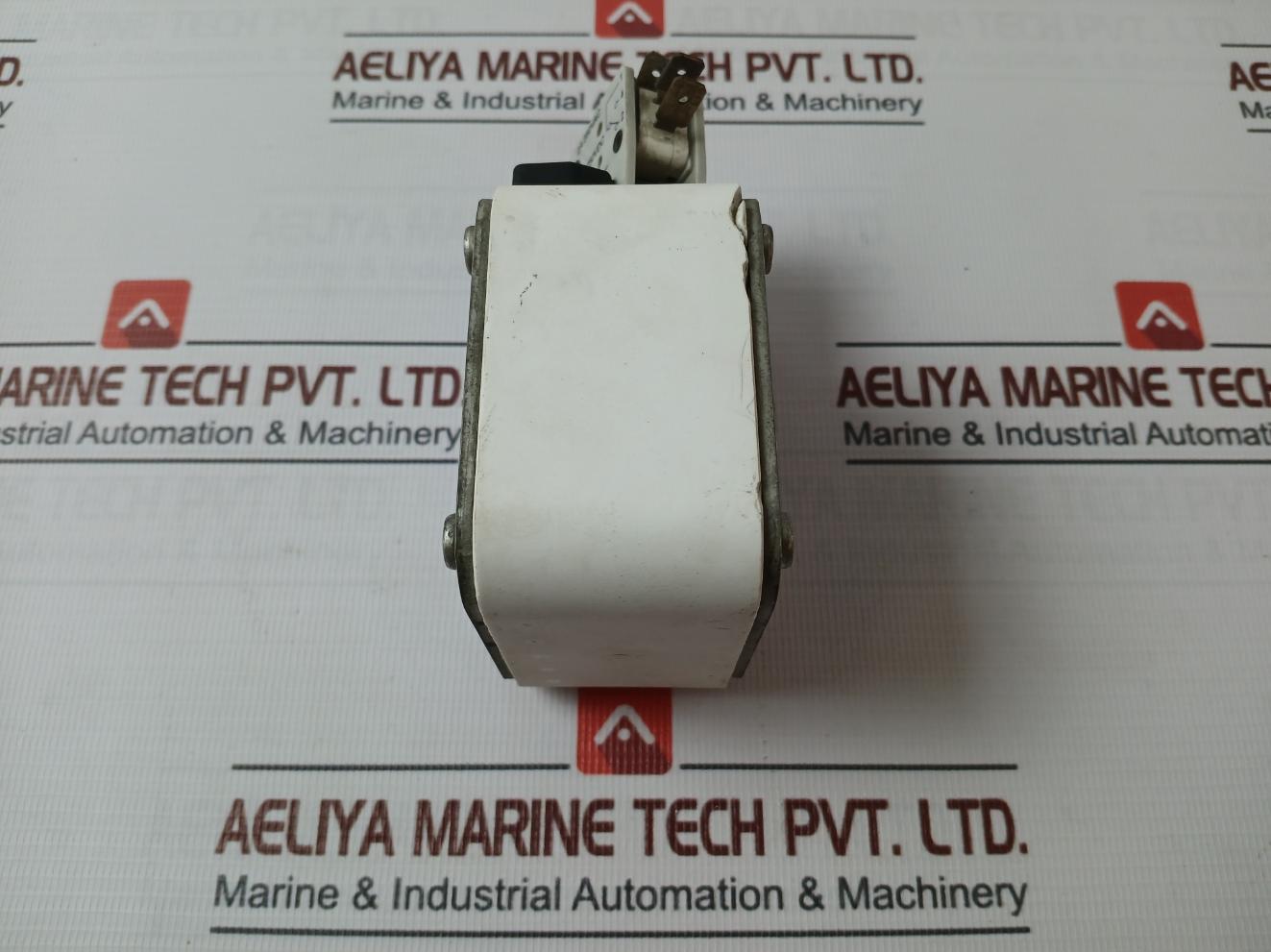 Cooper Bussmann 170M6458 High Speed Square Body Fuse 3Bkn/50 690V 500A 700V