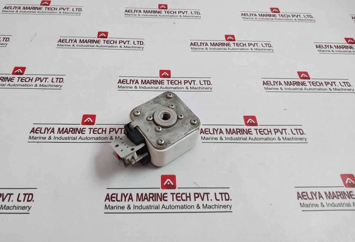 Cooper Bussmann 170M6458 High Speed Square Body Fuse 500A 690V 2A 250Vac