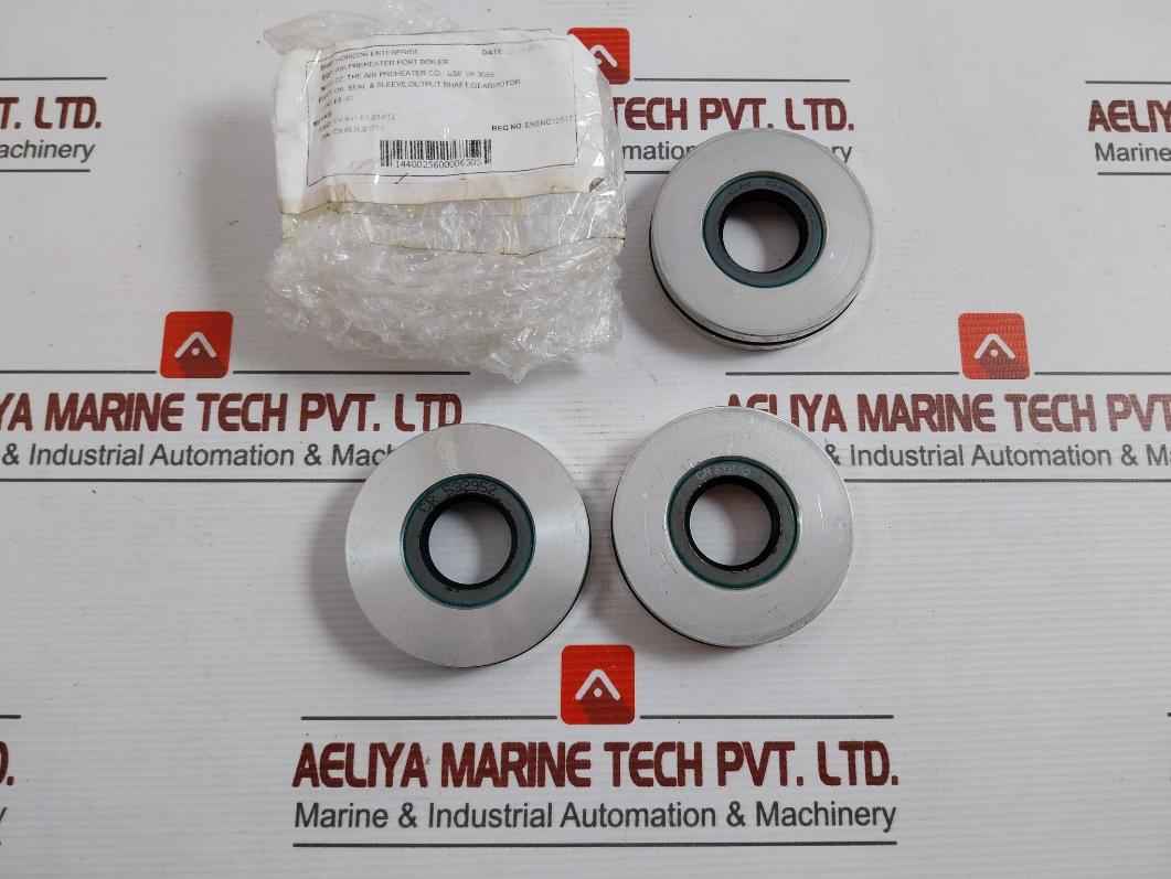 Cr 532952 Oil Seal & Sleeve For Output Shaft Gearmotor