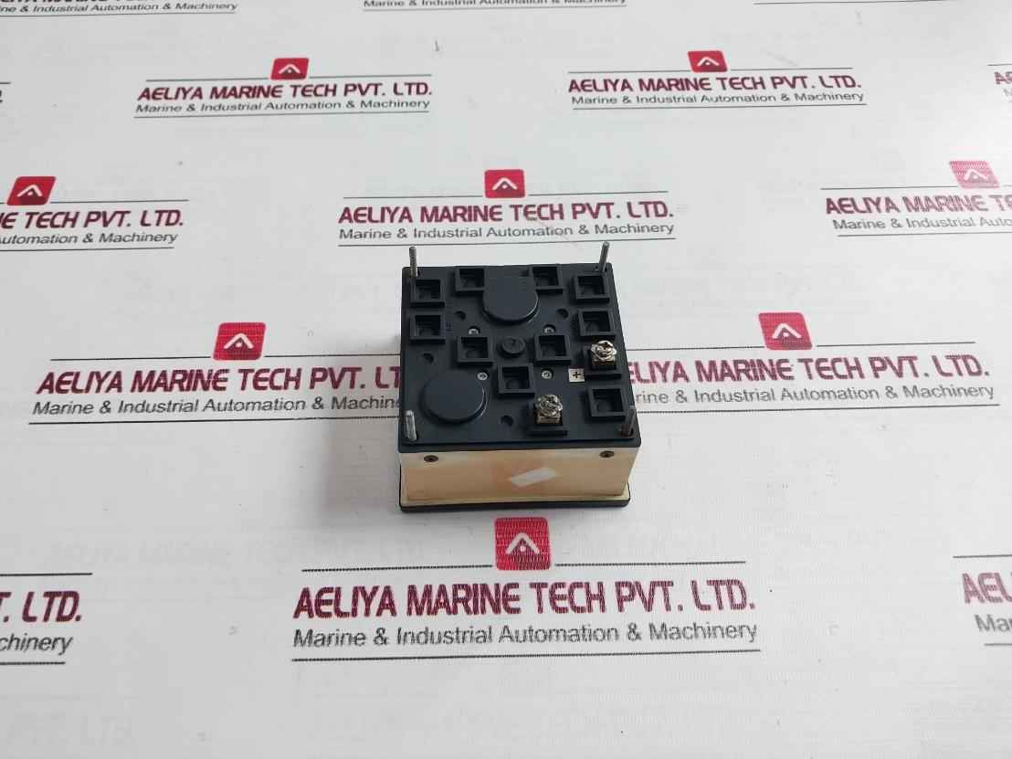 Crompton 0-200°C Analog Temperature Meter