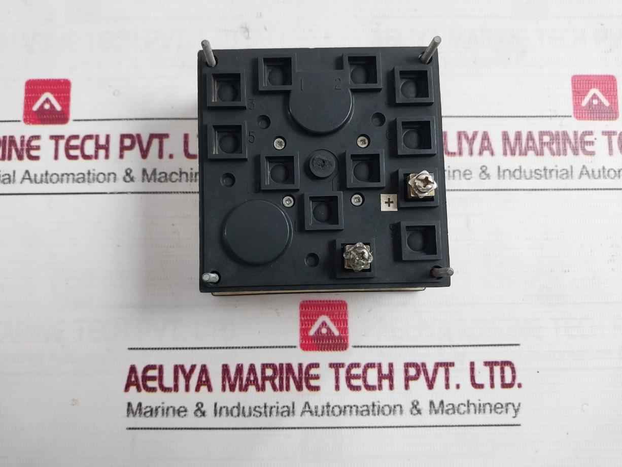 Crompton 0-200°C Analog Temperature Meter