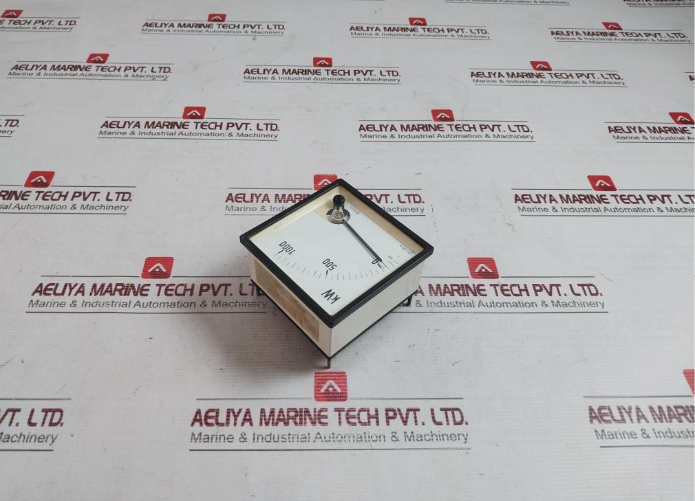 Crompton 01804-32033 Analog Meter 39446A/B1 Es.0/10 Volts Dc 150-0-1000 Kw 1.5