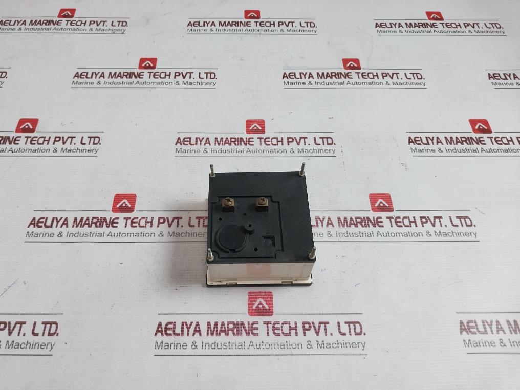 Crompton 01804-32033 Analog Meter 39446A/B1 Es.0/10 Volts Dc 150-0-1000 Kw 1.5