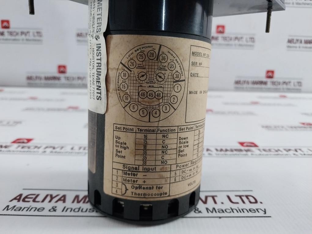 Crompton 239-301A-rxrx Meter Relay 300Aw D7 0-300 A-c Volt