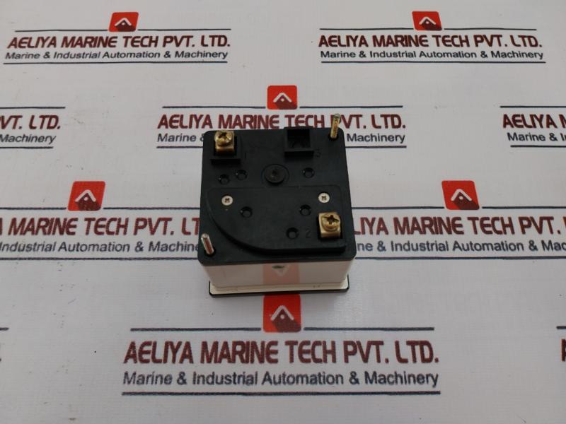 Crompton 243-156G-rnzh-c6 Hours Run Meter 200-250 Volts Ac 60Hz