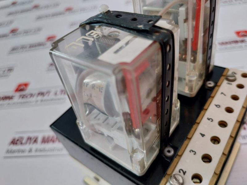 Crompton 244-302g Ammeter, 0-15 A Dc, 110 V Ac, R-15 Relay