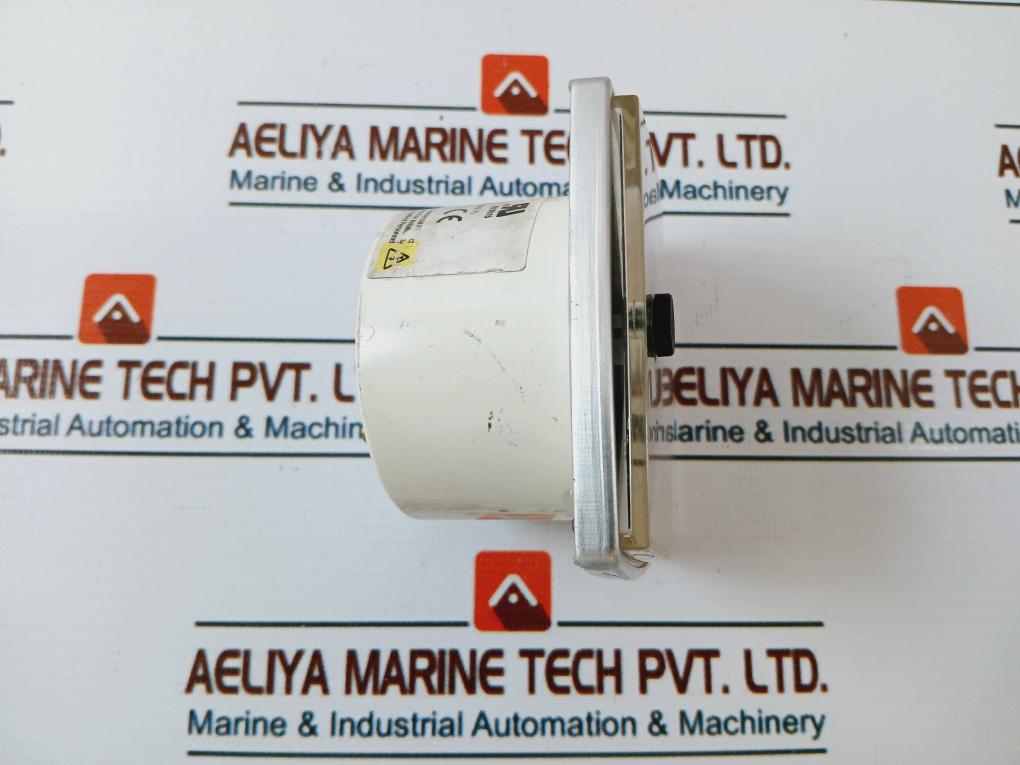 Crompton CR016-01VA-SFSF Analog Panel Meter 0-500 D-C Volt