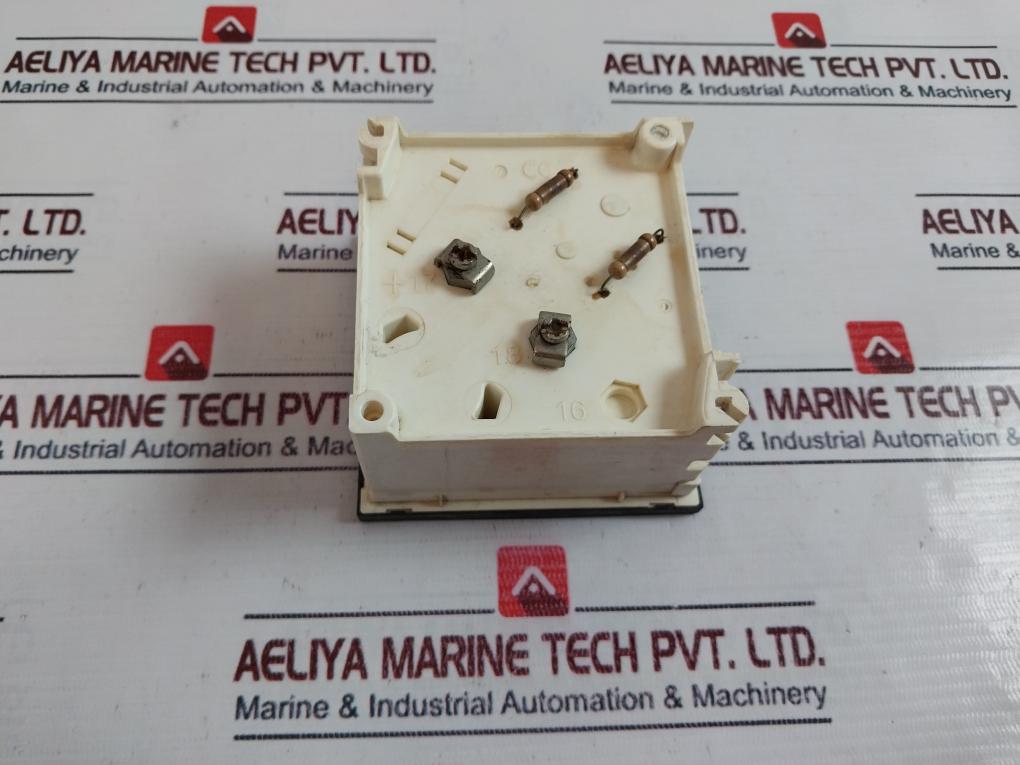 Crompton E244-41s-g-rn-ag-ag Frequency Meter 45-50-55 Heartz 200-250 V