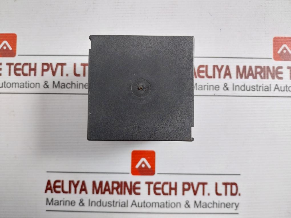 Crompton M243-156-g-pl-zh-c6 Hours Meter 120V-60Hz