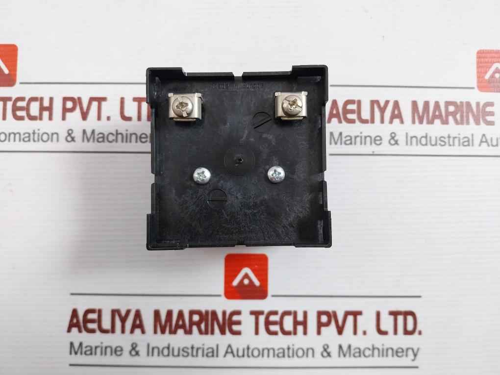 Crompton M243-156-g-pl-zh-c6 Hours Meter 120V-60Hz