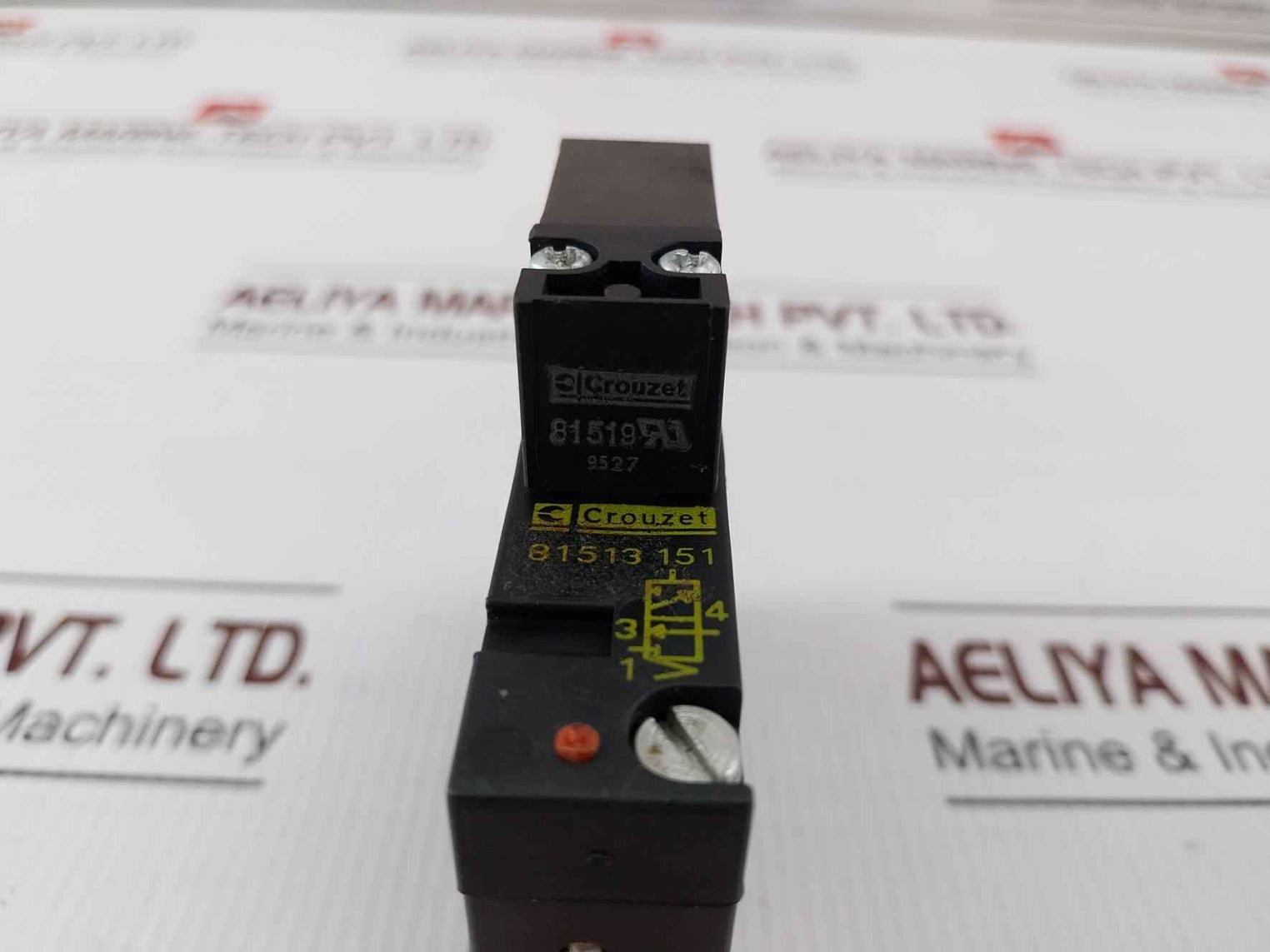 Crouzet 81513 151 Pneumatic Solenoid Valve Module 24V Dc 1W